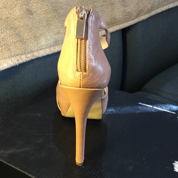 INC Heels - Picture 5 of 5